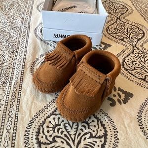 Infant Minnetonka moccasins size 0 brown